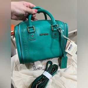 OLD TREND Women's Genuine Leather Mini Trunk Crossbody Bag